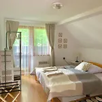 Nad Lipou - čičmany, Turistika, Sauna, Krb Prázdninový dům