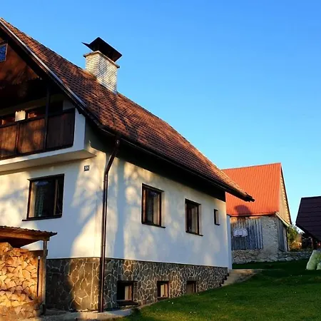Nad Lipou - čičmany, Turistika, Sauna, Krb * Čičmany