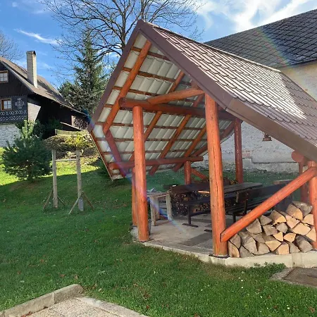 Prázdninový dům Nad Lipou - čičmany, Turistika, Sauna, Krb